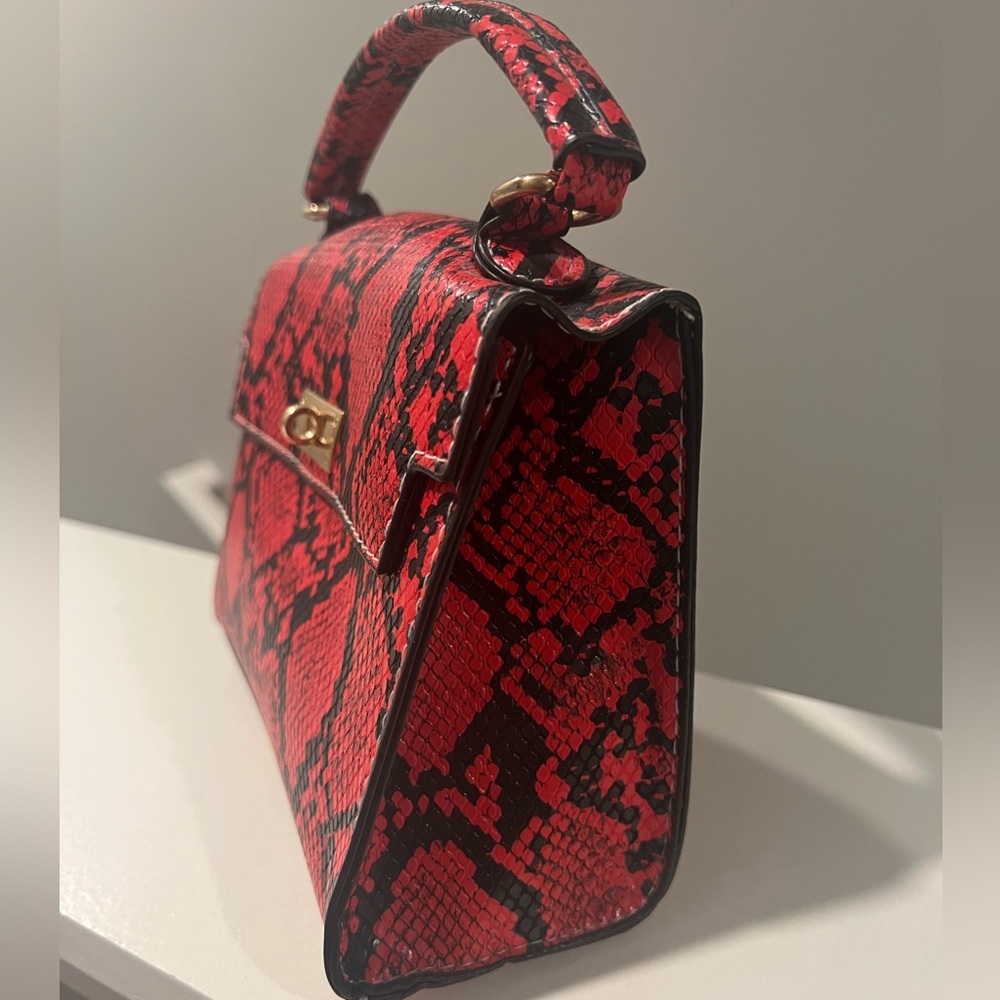 Red Mini Bag - Picture 2 of 5